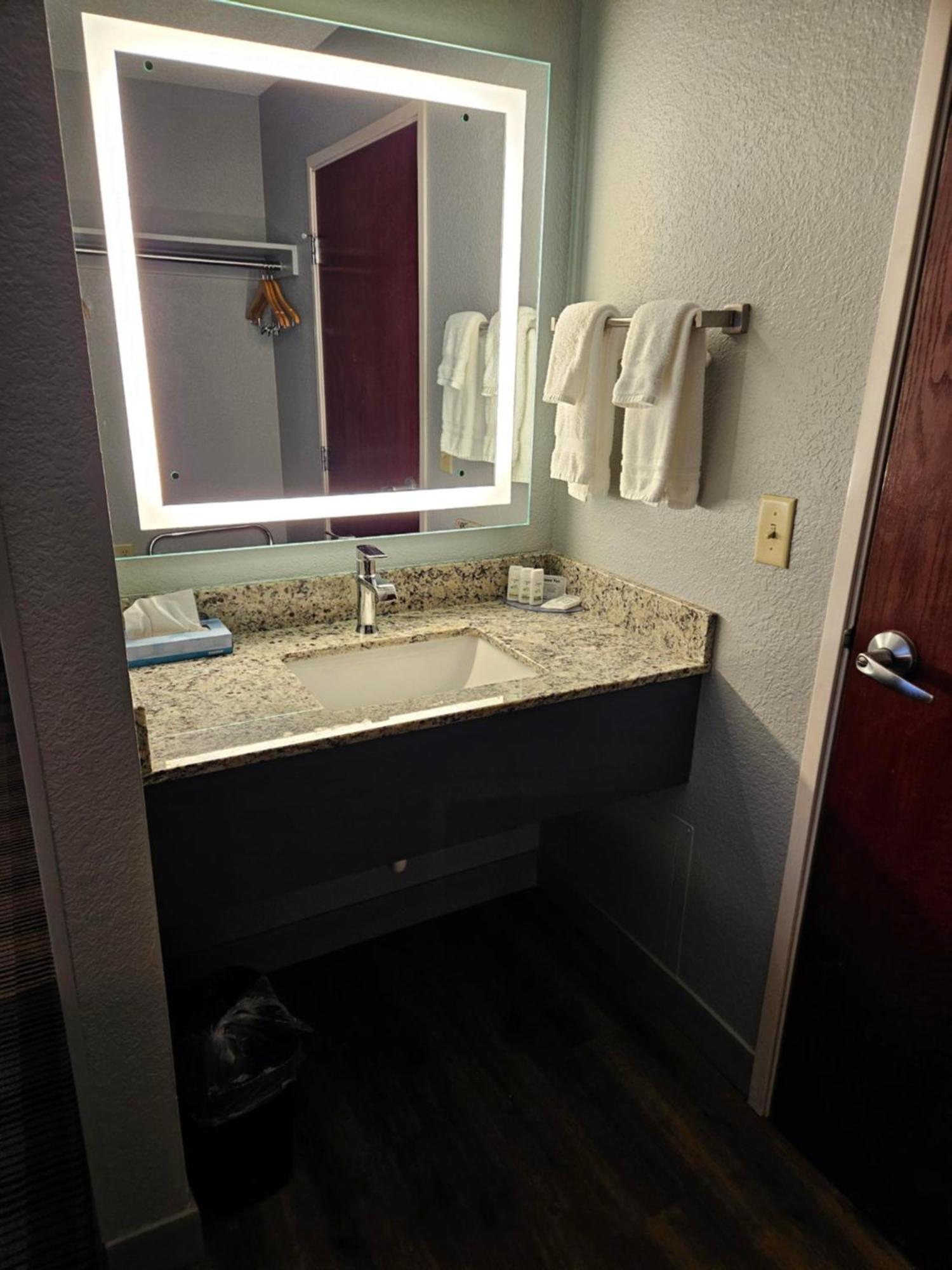 Americinn By Wyndham Mounds View Minneapolis Экстерьер фото